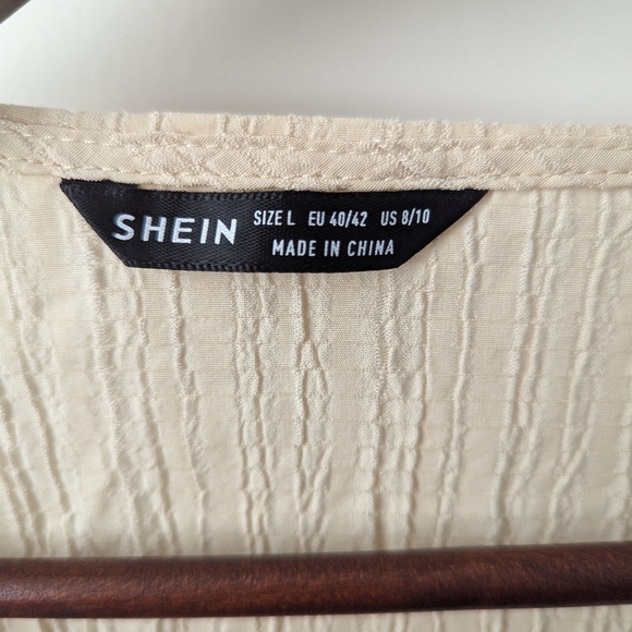 Shein tie up long sleeve - Picture 3 of 4